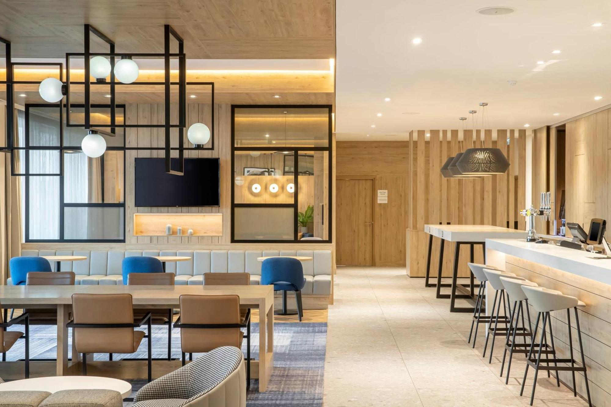 Courtyard By Marriott Inverness Airport Eksteriør billede